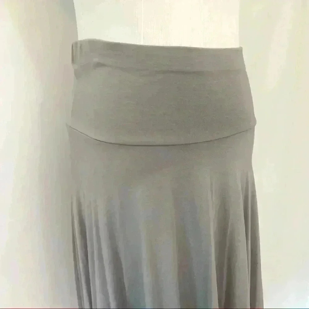 Three dots grey a-line mid-length skirt - Picture 2 of 5